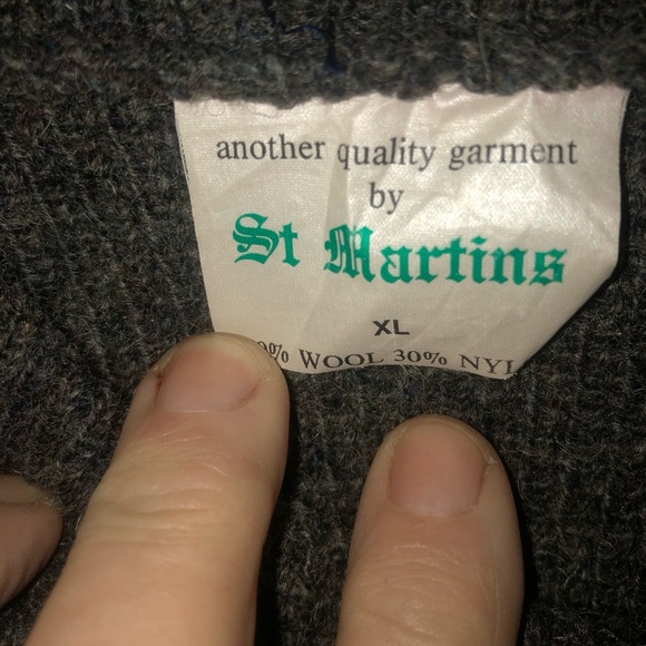 Vintage St Martins enlarge Charcoal Wool Blend Sweater- 70 percent wool- used - Picture 6 of 9